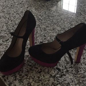 Vince Camuto 7.5 size